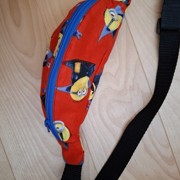 Tiny fanny pack for toddler/kid - Picture 2 of 8